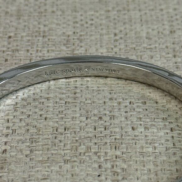 NWT Kate Spade Ring It Up Silvertone Crystal Hinged Bracelet - Picture 4 of 4